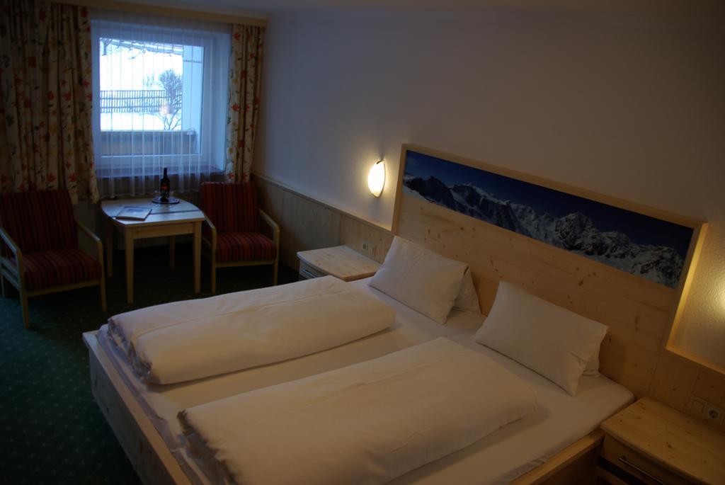 Alpenhof Pension-Garni Nauders Kültér fotó